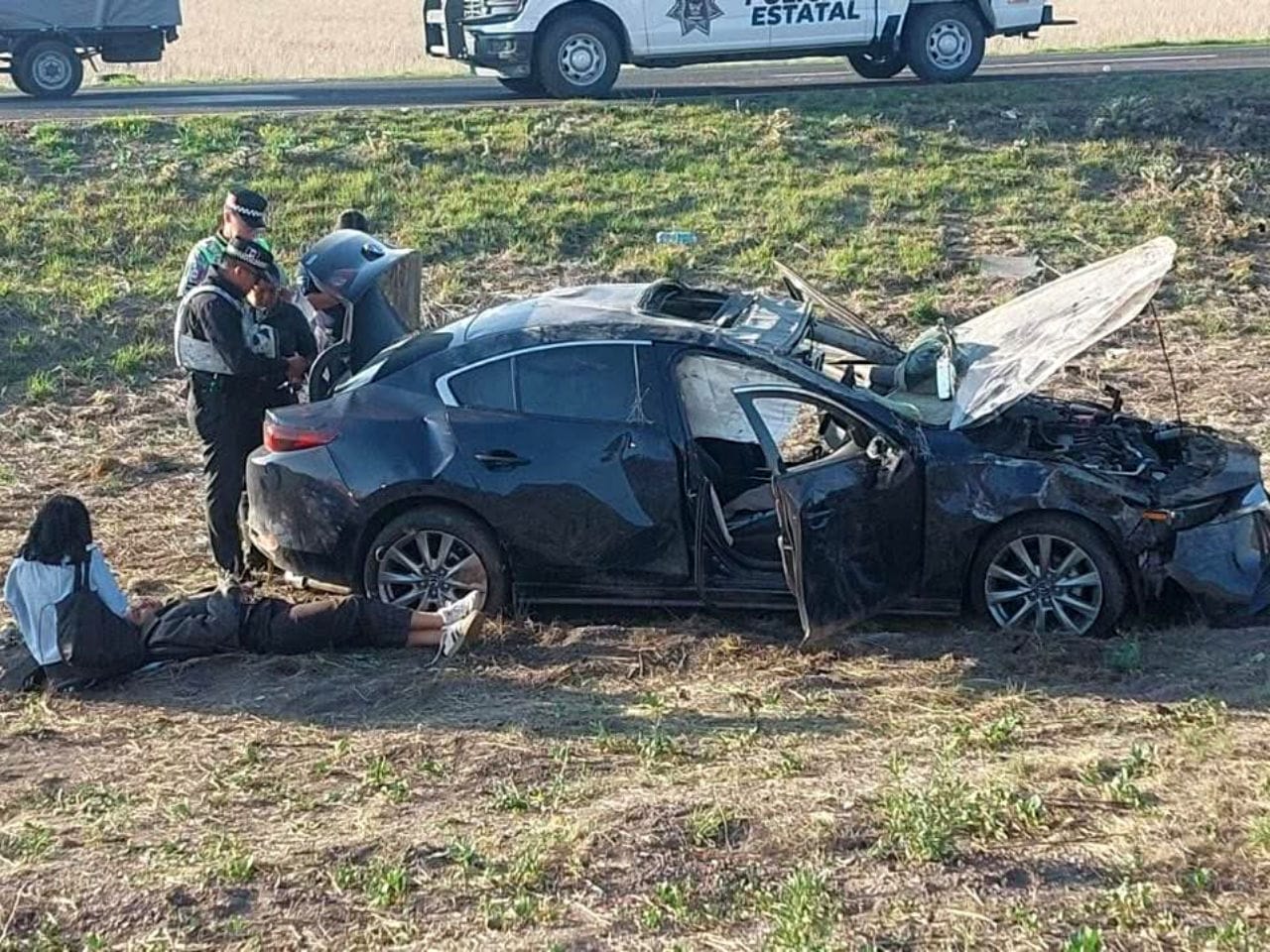 Volcadura en la carretera México-Pachuca deja dos personas lesionadas a la altura de Tolcayuca
