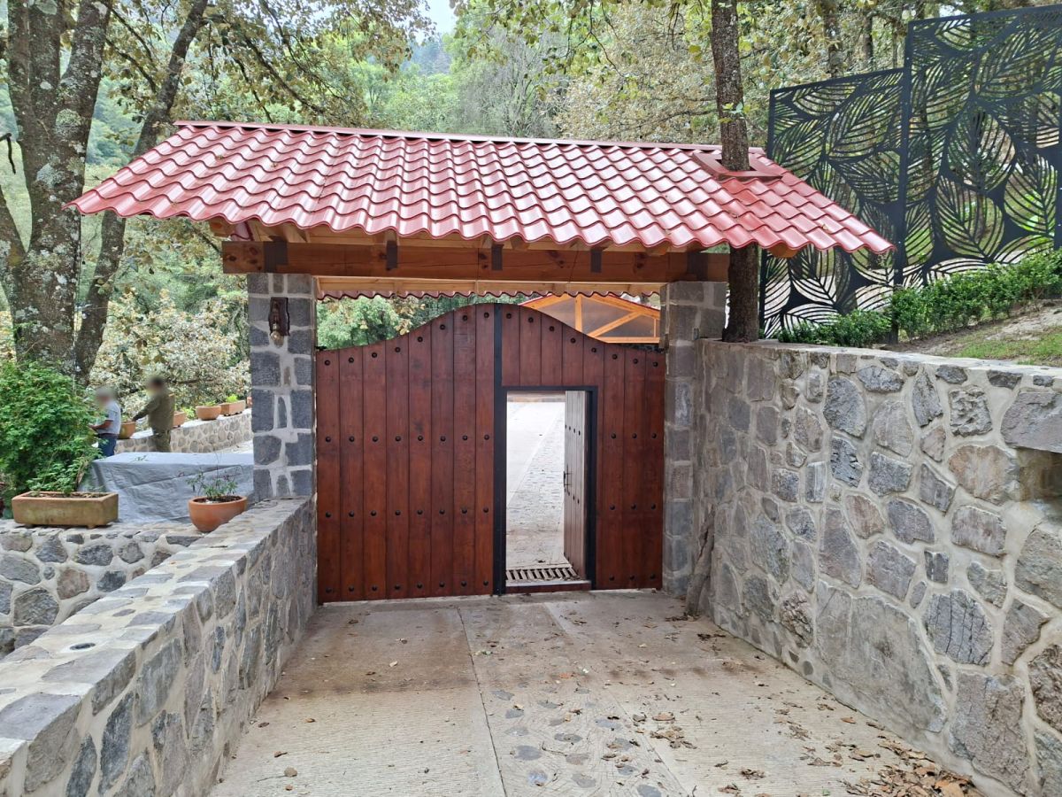 Clausuran construcción de cabaña y salón en el Parque Nacional El Chico por grave daño ambiental