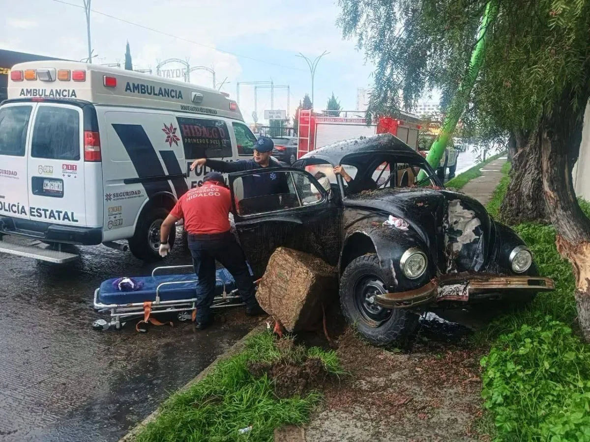 Fuerte percance en el bulevar Colosio de Pachuca