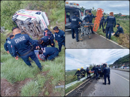 Se desbarranca ambulancia en el Corredor de la Montaña