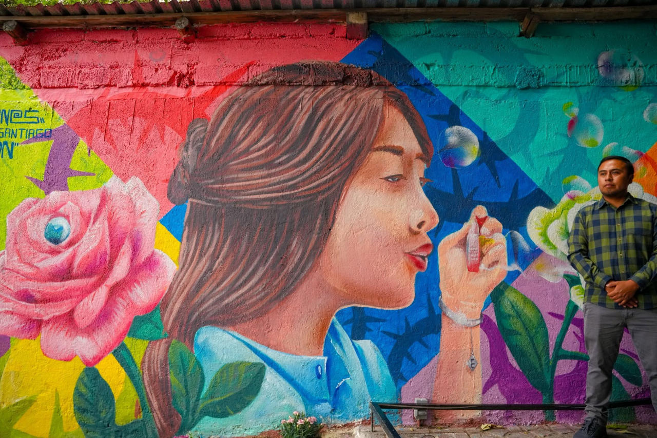 Inauguran mural que honra la flora hidalguense e inspira a la juventud en Mineral del Chico