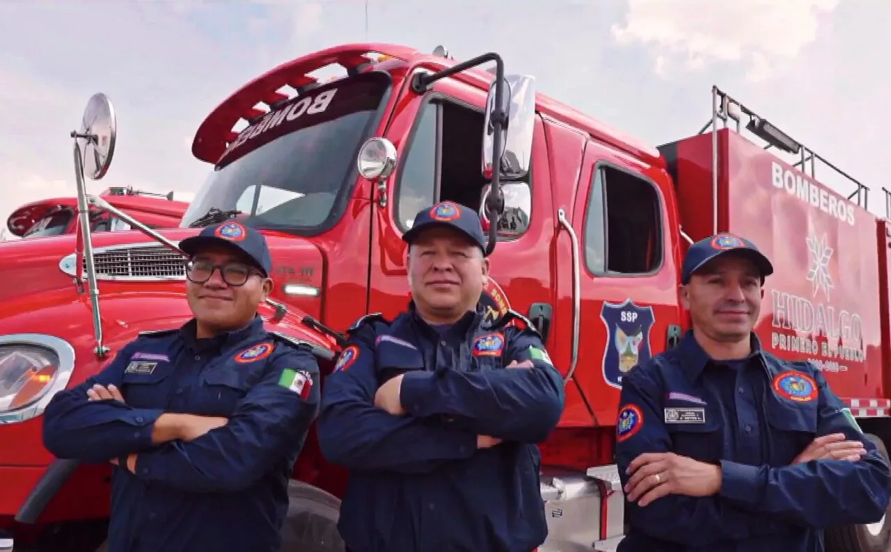 Entregan la nueva estación de bomberos de Pachuca tras convertir el antiguo poliforum Morelos
