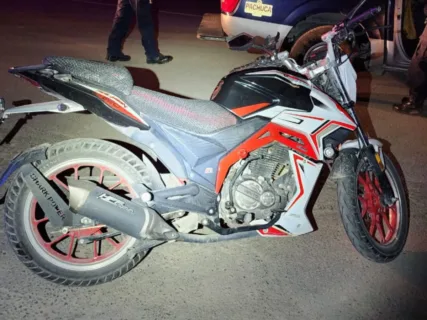 Recuperan motocicleta robada tras persecución en el bulevar Felipe Ángeles de Pachuca